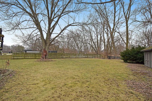 24746 Green Valley Parkway, Elkhart, IN 46517