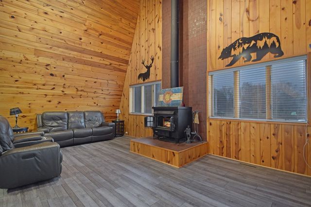 24746 Green Valley Parkway, Elkhart, IN 46517