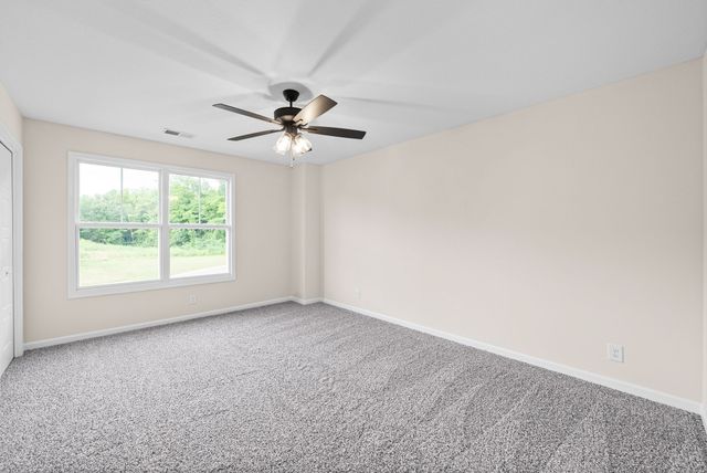 180 Quarry Ridge Rd, Clarksville, TN 37043