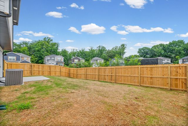 180 Quarry Ridge Rd, Clarksville, TN 37043