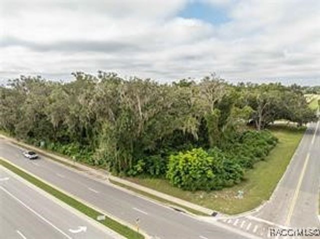 6974 Powell Road, Wildwood, FL 34785
