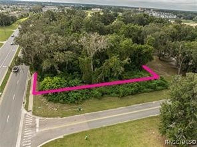 6974 Powell Road, Wildwood, FL 34785