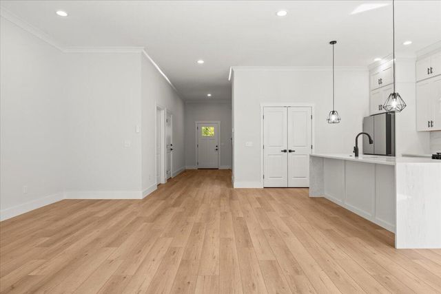 10549 E E Brainerd Road, Apison, TN 37302