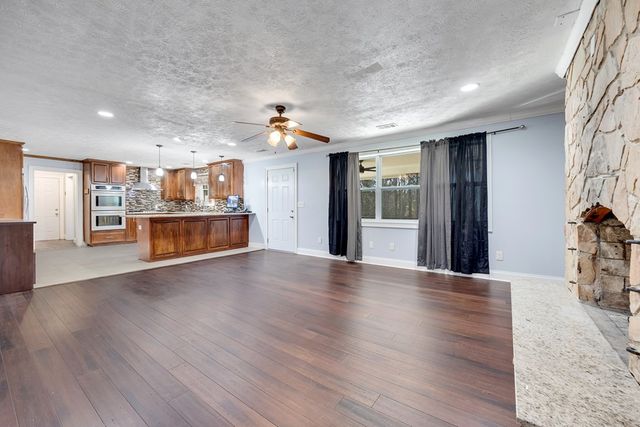 2200 Sandfort Road, Phenix City, AL 36869