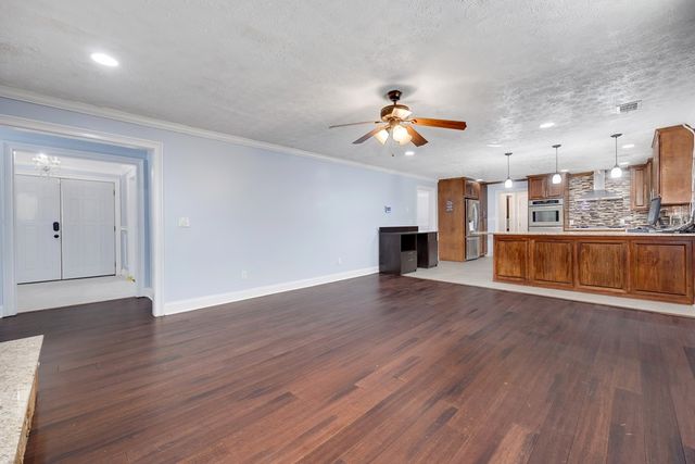 2200 Sandfort Road, Phenix City, AL 36869