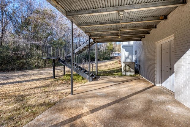 2200 Sandfort Road, Phenix City, AL 36869