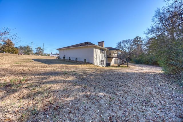2200 Sandfort Road, Phenix City, AL 36869
