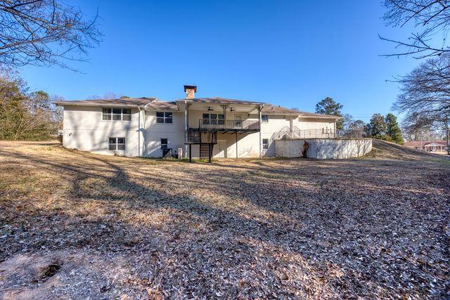 2200 Sandfort Road, Phenix City, AL 36869