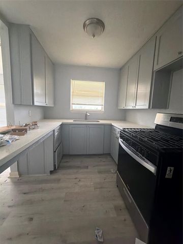 2802 Wentworth Lane, Pasadena, TX 77506