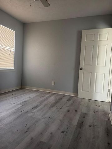 2802 Wentworth Lane, Pasadena, TX 77506