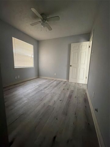 2802 Wentworth Lane, Pasadena, TX 77506