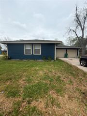2802 Wentworth Lane, Pasadena, TX 77506