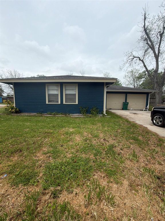 2802 Wentworth Lane, Pasadena, TX 77506