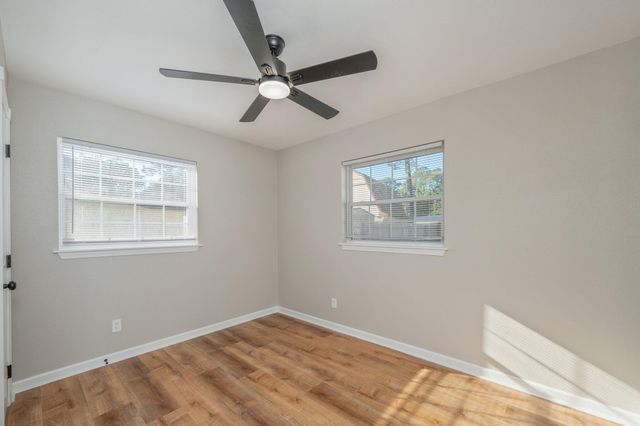 21 Kohler Drive, Mary Esther, FL 32569