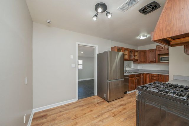 21 Kohler Drive, Mary Esther, FL 32569