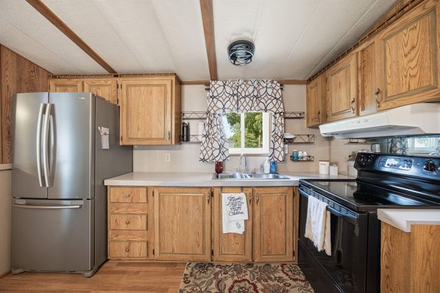 19 Winter Street, Salem, NH 03079