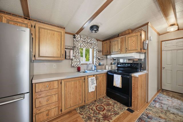 19 Winter Street, Salem, NH 03079