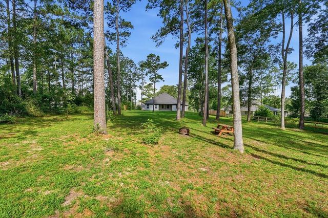 129 Jim Hall Lane, New Waverly, TX 77358