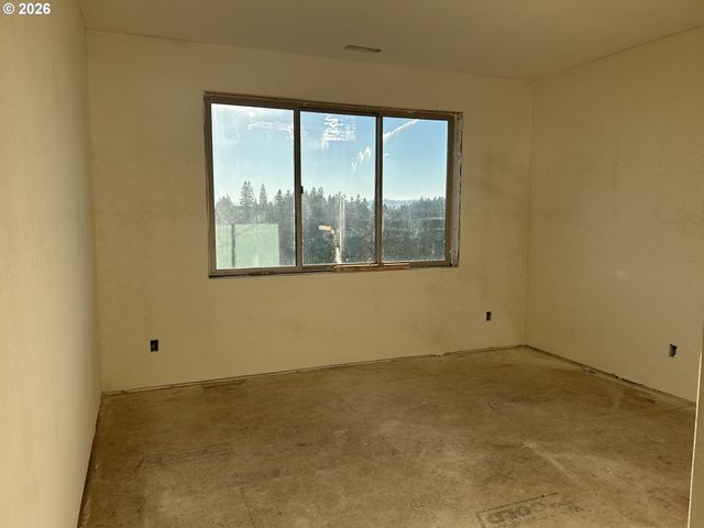 3776 Landis St, West Linn, OR 97068