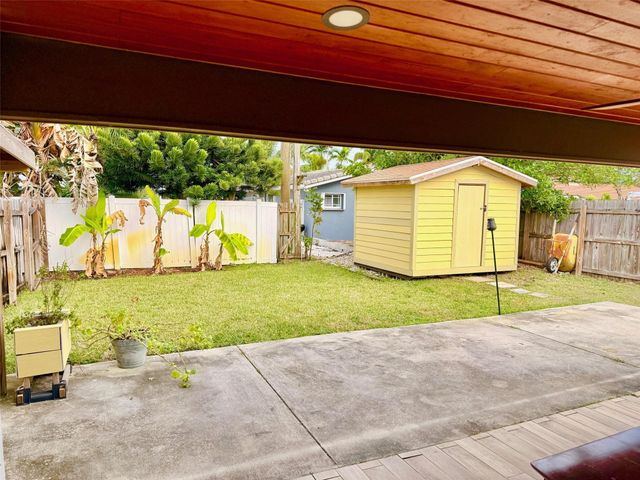 1941 NE 51st Court B, Fort Lauderdale, FL 33308