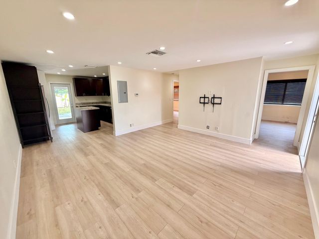 1941 NE 51st Court B, Fort Lauderdale, FL 33308