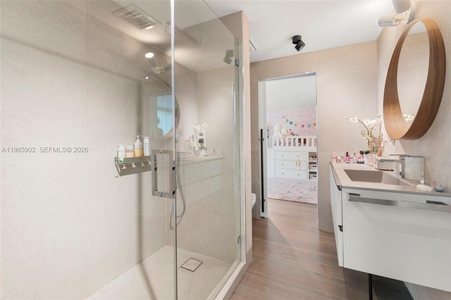 601 NE 27 Th104 TH104, Miami, FL 33137