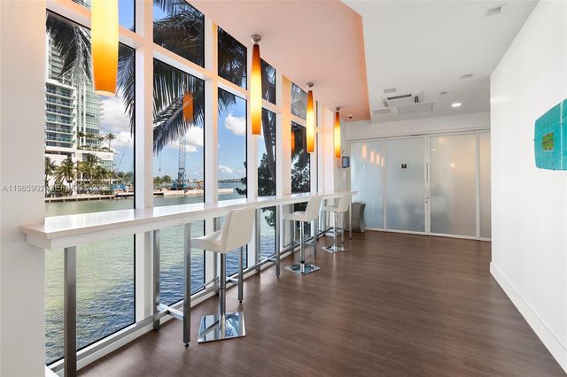 601 NE 27 Th104 TH104, Miami, FL 33137