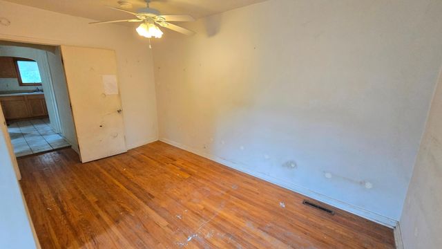 4934 Newton Avenue N, Minneapolis, MN 55430