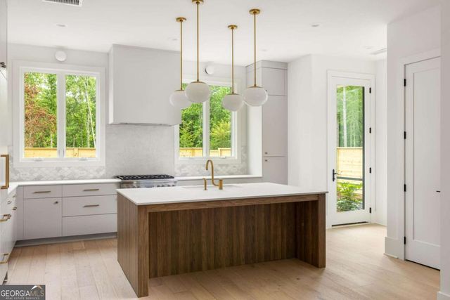 11548 Serenbe Lane, Chattahoochee Hills, GA 30268