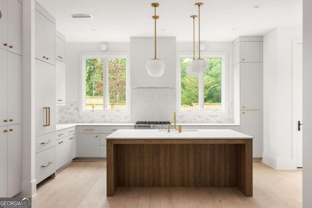 11548 Serenbe Lane, Chattahoochee Hills, GA 30268