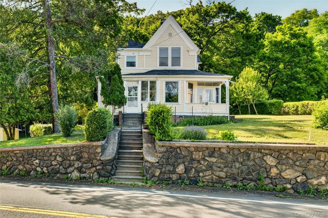 363 N Liberty Drive, Tomkins Cove, NY 10986