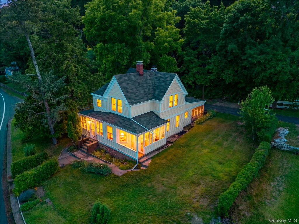 363 N Liberty Drive, Tomkins Cove, NY 10986