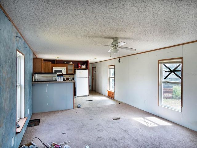 4982 W WOODLAWN STREET, Dunnellon, FL 34433