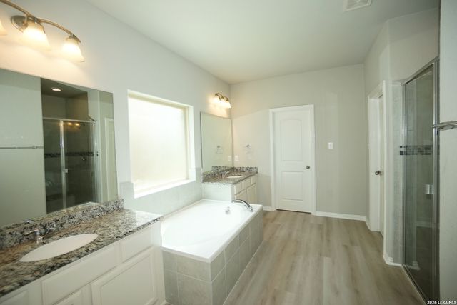 105 VAIL DR, Boerne, TX 78006
