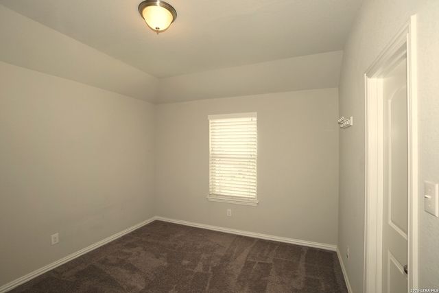 105 VAIL DR, Boerne, TX 78006