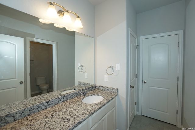 105 VAIL DR, Boerne, TX 78006