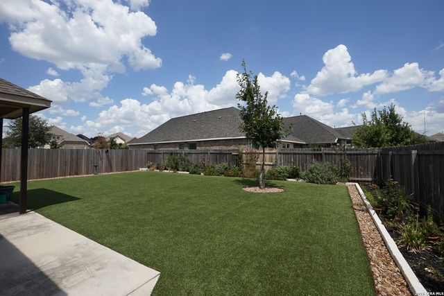 105 VAIL DR, Boerne, TX 78006