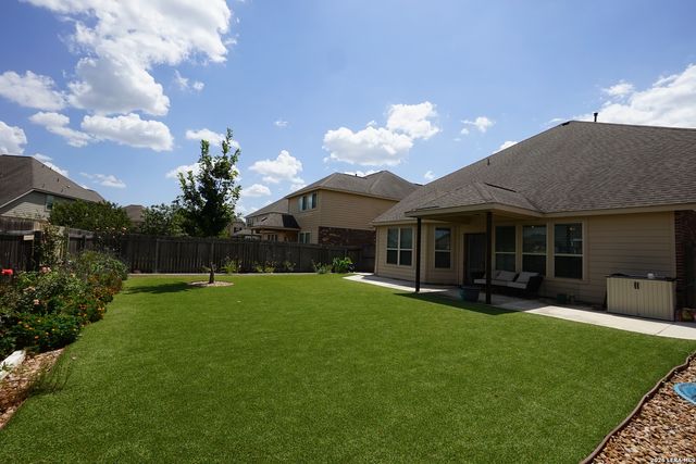 105 VAIL DR, Boerne, TX 78006