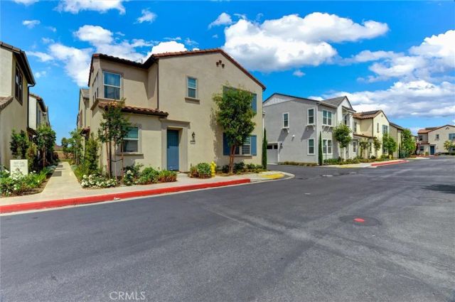 535 Embrook, West Covina, CA 91791