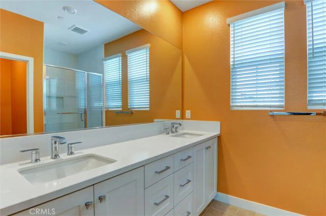 535 Embrook, West Covina, CA 91791