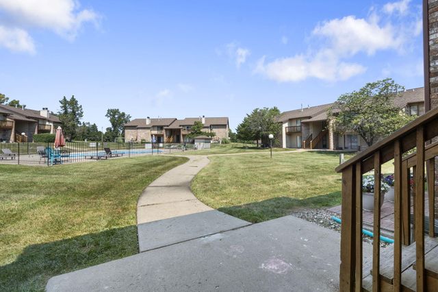 1997 N WATERFRONT DR C, Columbia, MO 65202