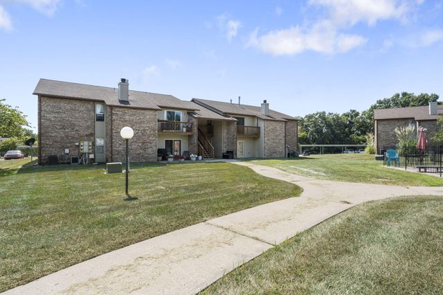 1997 N WATERFRONT DR C, Columbia, MO 65202