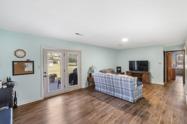 1997 N WATERFRONT DR C, Columbia, MO 65202