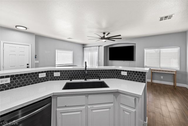 5535 Baccarat Avenue 103, Las Vegas, NV 89122