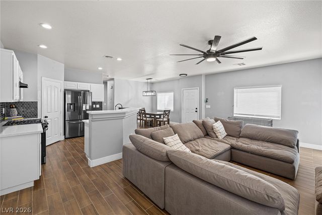 5535 Baccarat Avenue 103, Las Vegas, NV 89122