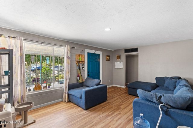 4920 W INDIANOLA Avenue, Phoenix, AZ 85031