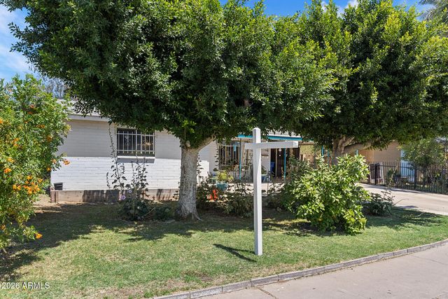 4920 W INDIANOLA Avenue, Phoenix, AZ 85031