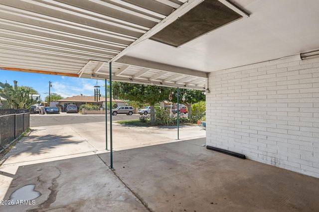 4920 W INDIANOLA Avenue, Phoenix, AZ 85031