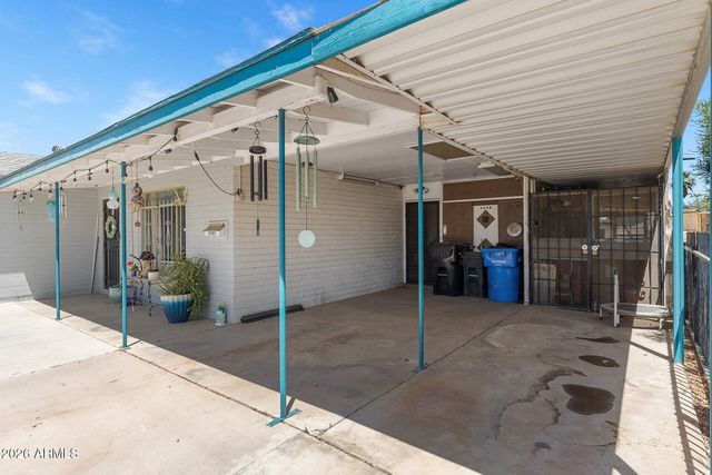 4920 W INDIANOLA Avenue, Phoenix, AZ 85031