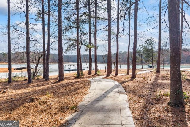 212 Northlake Drive, Hartwell, GA 30643